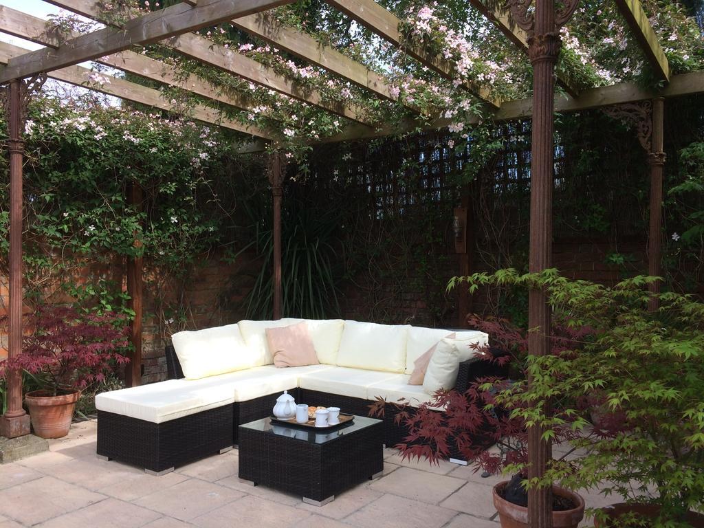 Little Manor Bed & Breakfast Cheltenham Eksteriør bilde
